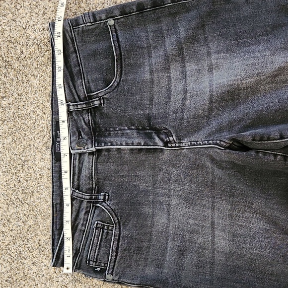 Judy Blue Jeans - Picture 8 of 11